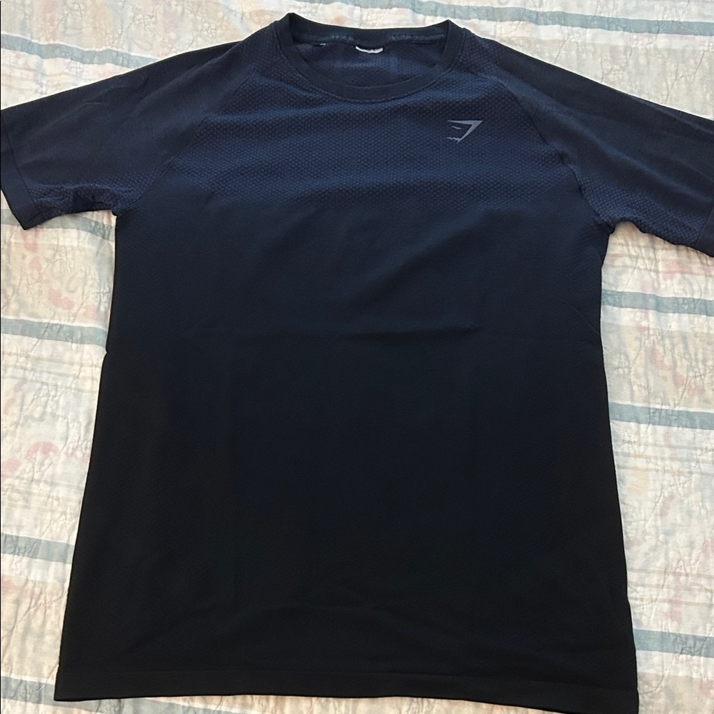 Gymshark Men's Navy Blue ambré to black Athletic Shirt